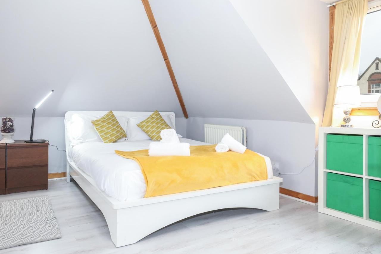 Beautiful 4 Bedroom Cottage - Ideal Location - Free Parking Edinburgh Kültér fotó