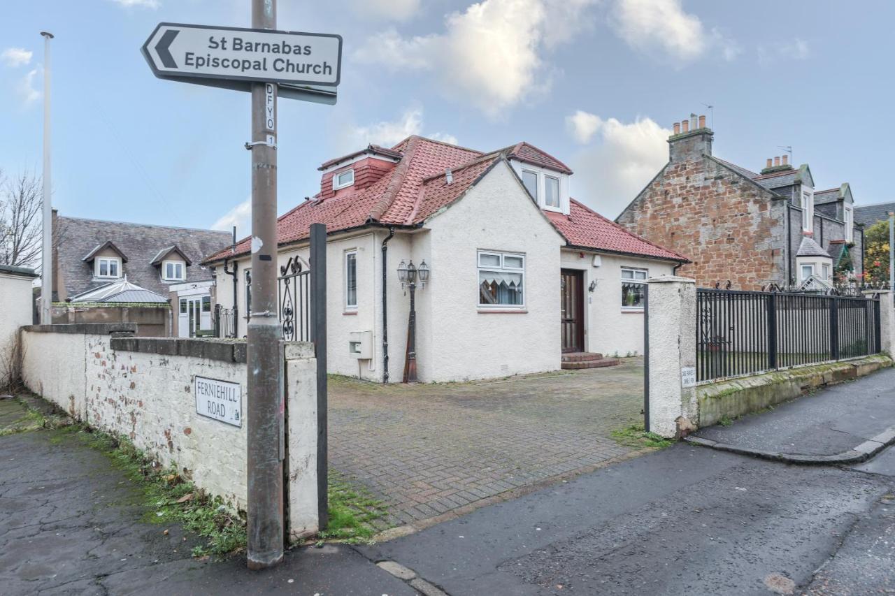 Beautiful 4 Bedroom Cottage - Ideal Location - Free Parking Edinburgh Kültér fotó