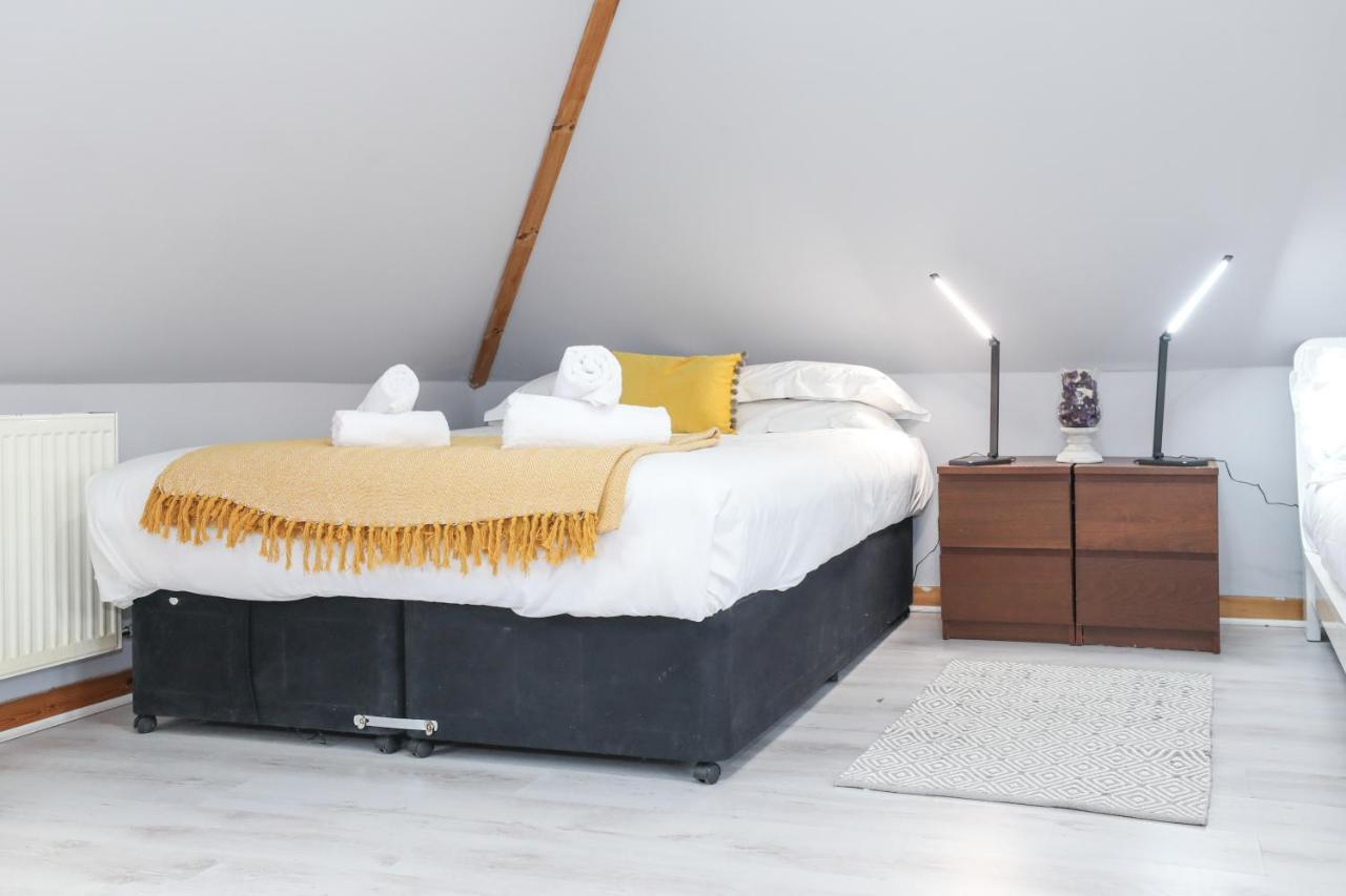 Beautiful 4 Bedroom Cottage - Ideal Location - Free Parking Edinburgh Kültér fotó