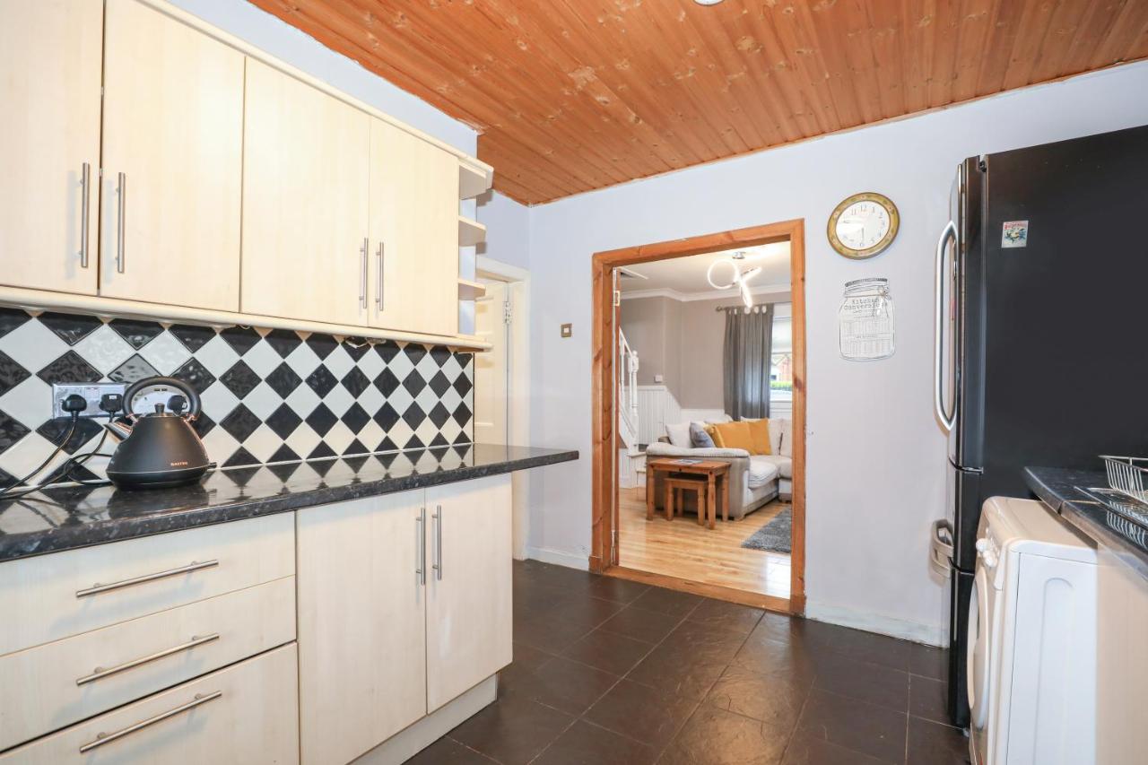 Beautiful 4 Bedroom Cottage - Ideal Location - Free Parking Edinburgh Kültér fotó