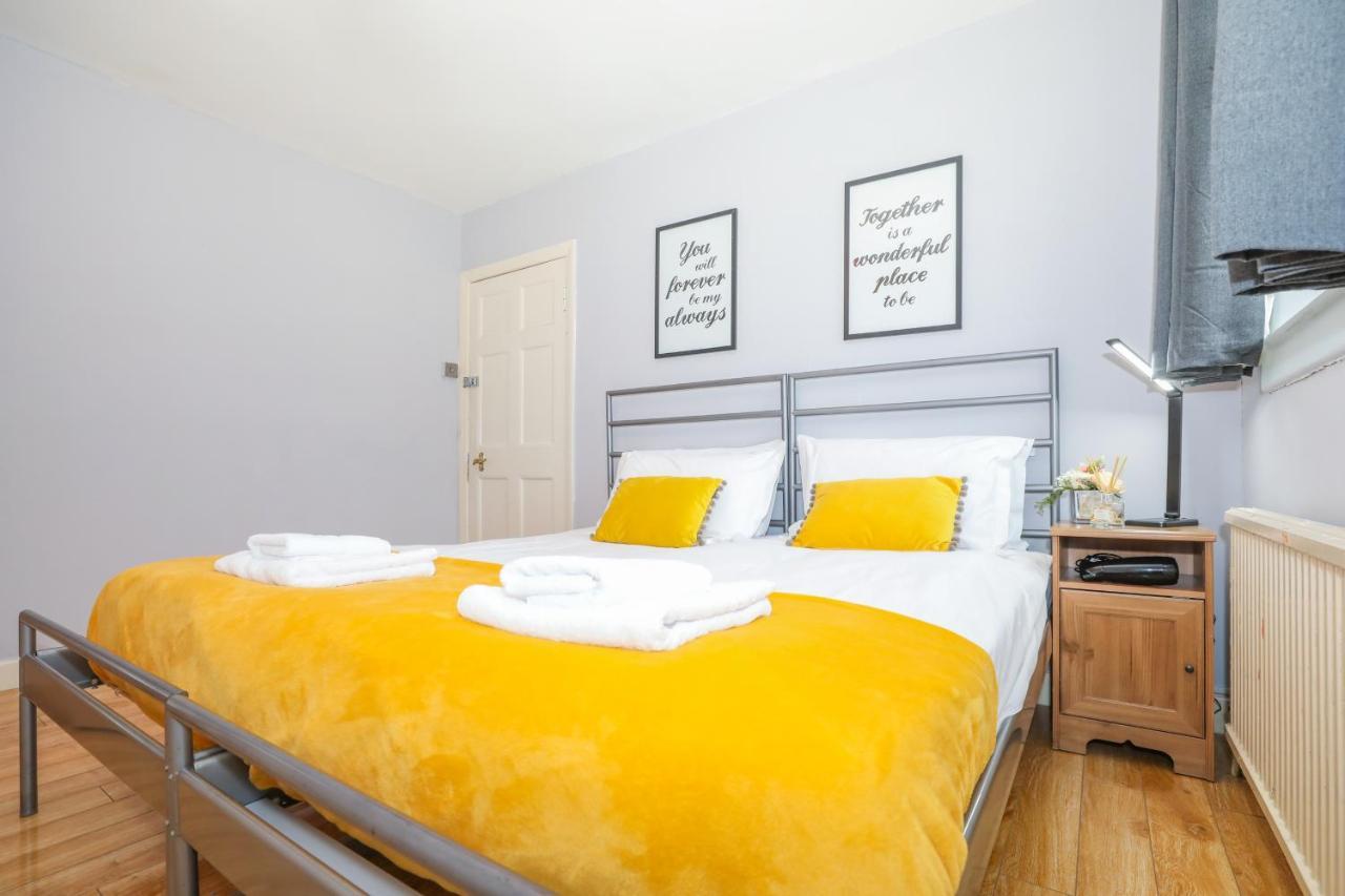Beautiful 4 Bedroom Cottage - Ideal Location - Free Parking Edinburgh Kültér fotó