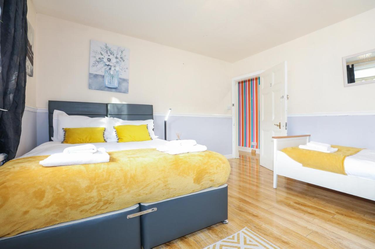 Beautiful 4 Bedroom Cottage - Ideal Location - Free Parking Edinburgh Kültér fotó