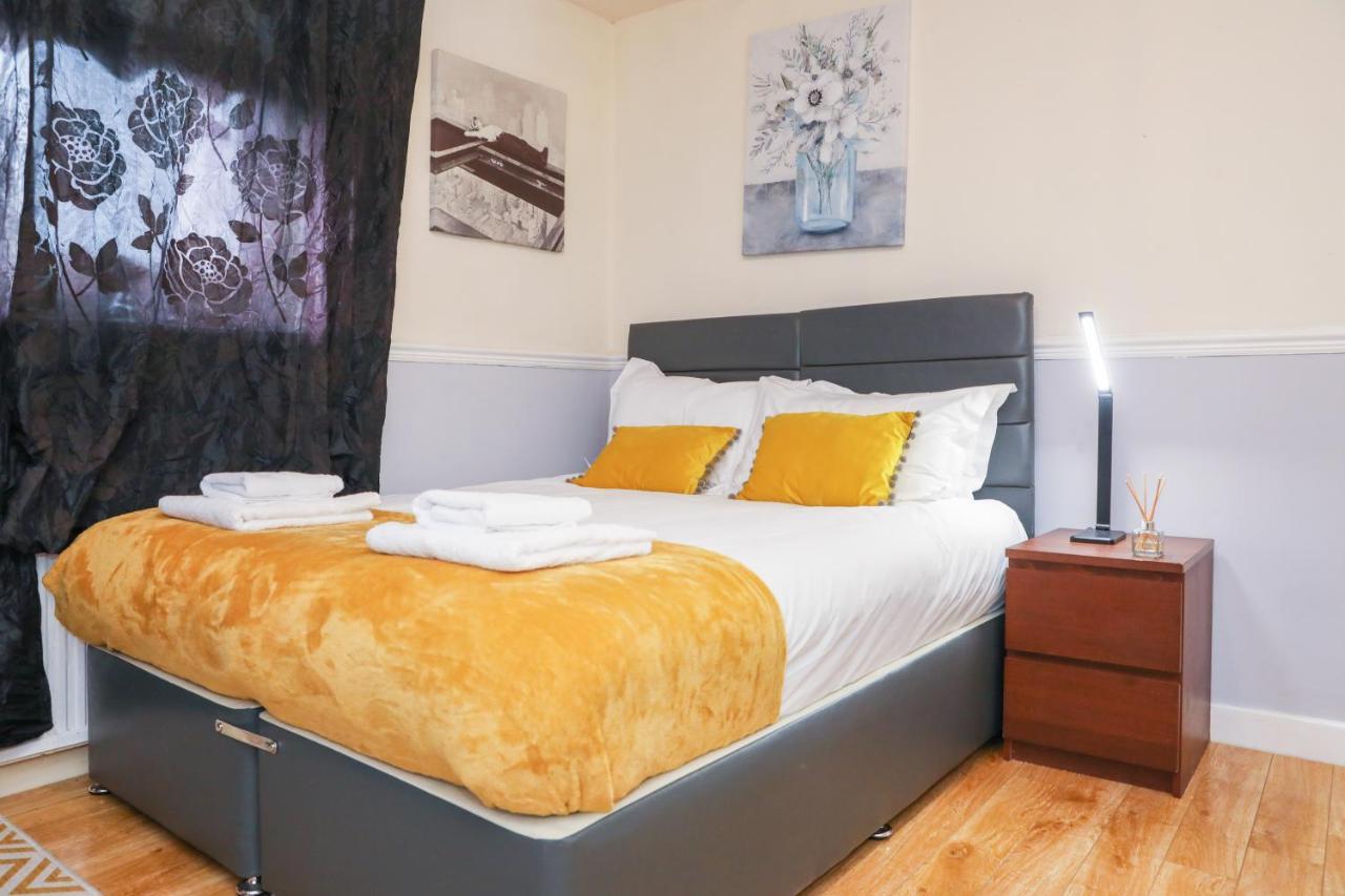 Beautiful 4 Bedroom Cottage - Ideal Location - Free Parking Edinburgh Kültér fotó